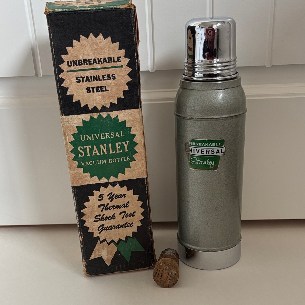 Vintage Universal‎ Stanley Thermos Vacuum Cork Org Box N944 Stainless Steel USA